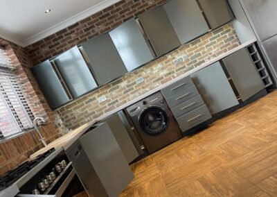 paint and decor services 53